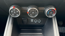 Renault Clio 1.0 TCe 100 Iconic 5dr Petrol Hatchback